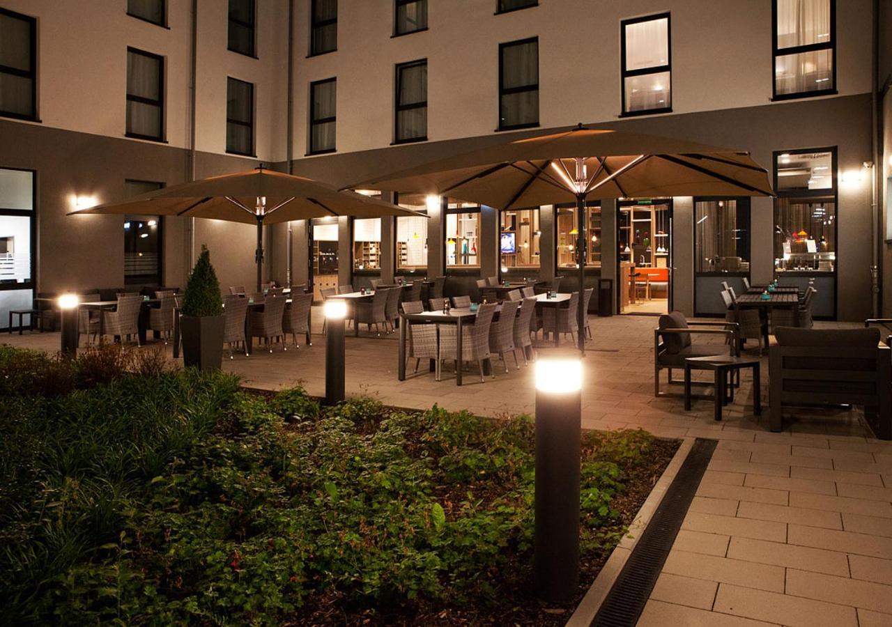 Holiday Inn Express - Duesseldorf Airport Esterno foto